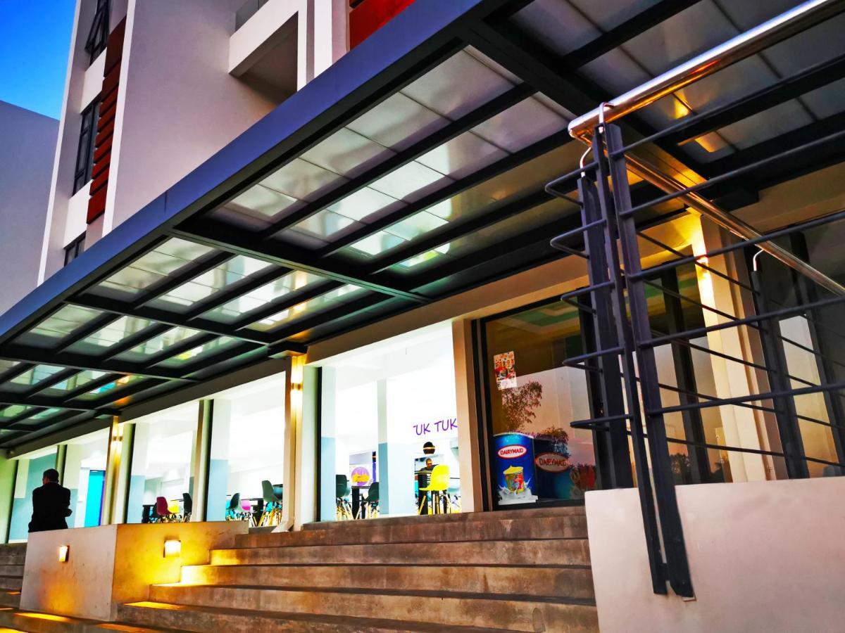Avya'S Studio 113 At Ebene Square, Ebene Quatre Bornes Exterior photo